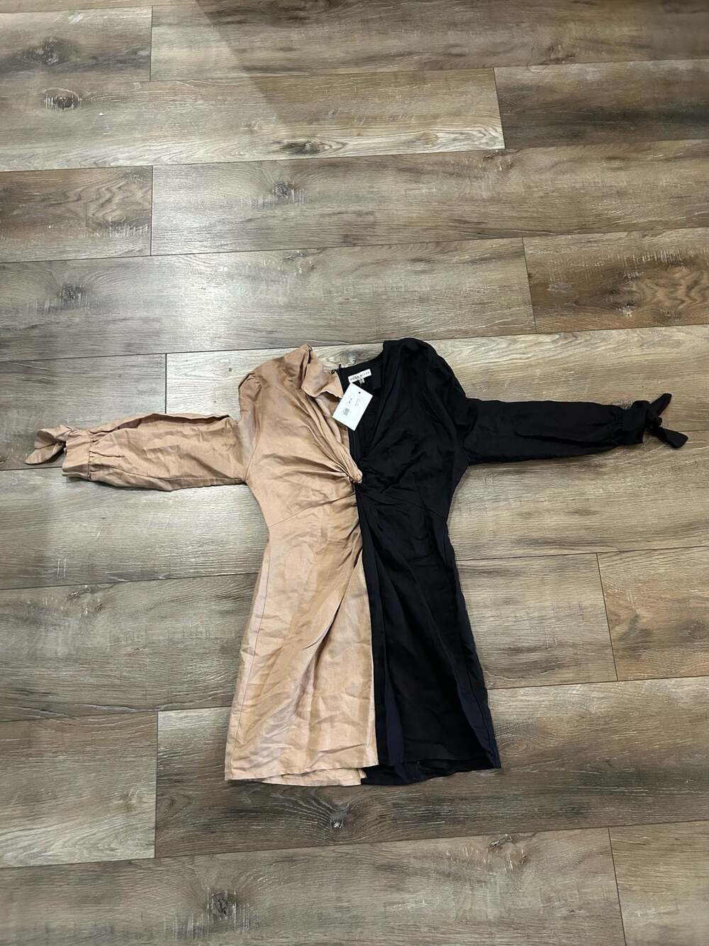 Moon River Colorblocked Front-Twist Long Sleeve Dress